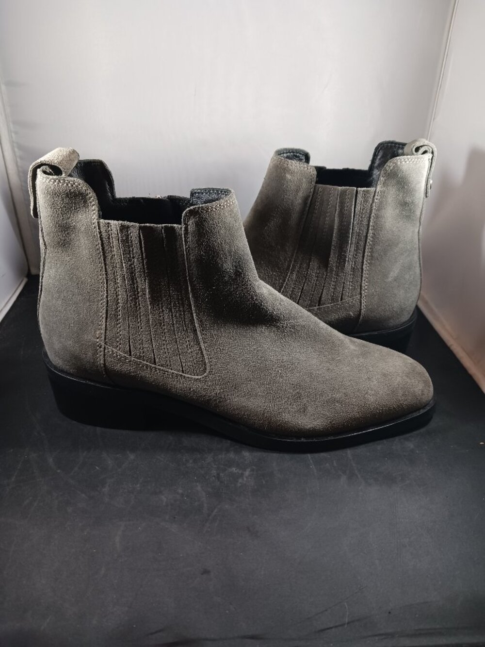 Aquatalia Women's Carmie Ankle Suede Leather Grey Boot size 9.5M